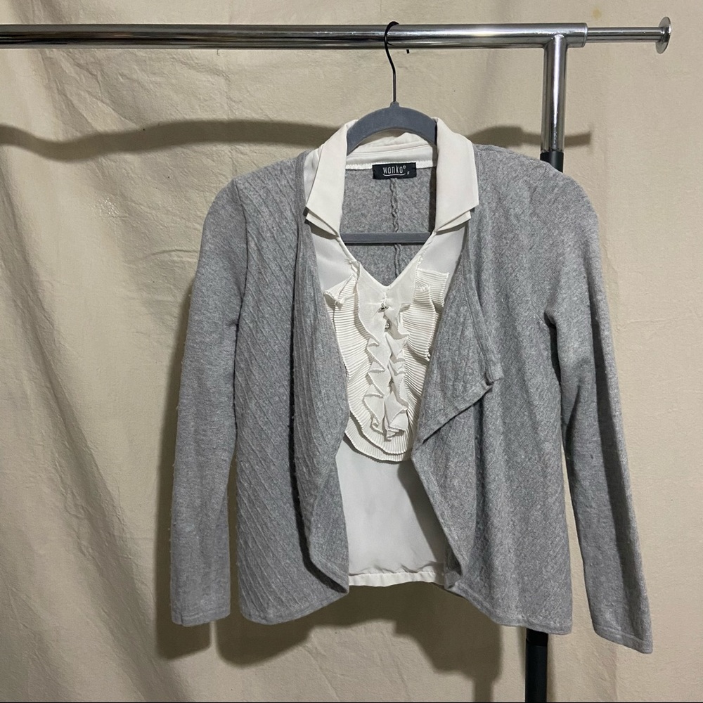 Semi-formal Blouse-Cardigan Attachment